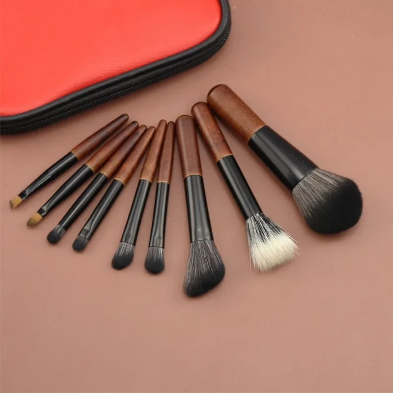 JEU DE 9 PINCEAUX MAQUILLAGE PORTABLES