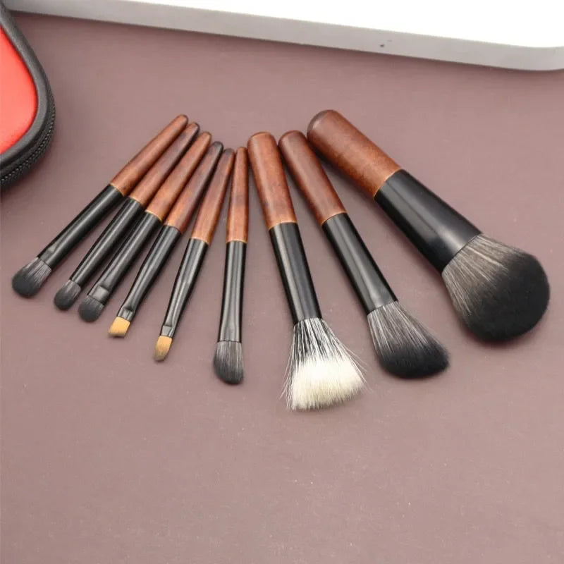 JEU DE 9 PINCEAUX MAQUILLAGE PORTABLES