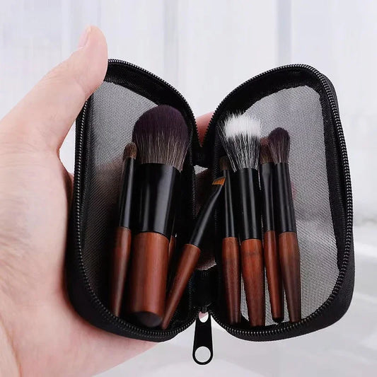 JEU DE 9 PINCEAUX MAQUILLAGE PORTABLES