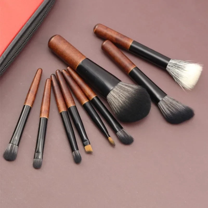 JEU DE 9 PINCEAUX MAQUILLAGE PORTABLES